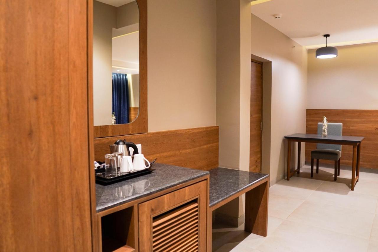 Cosmique Clarks Inn Suites Goa Madgaon Εξωτερικό φωτογραφία