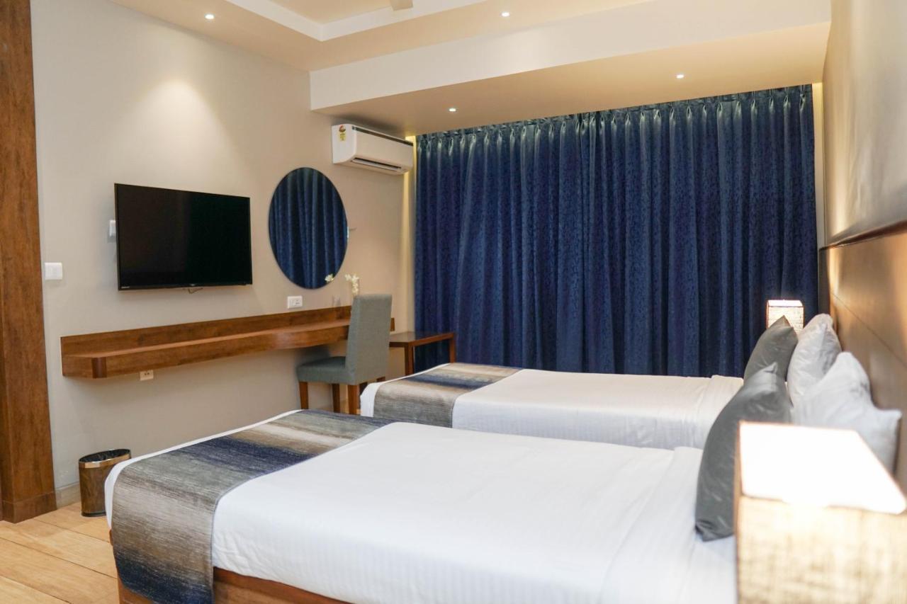 Cosmique Clarks Inn Suites Goa Madgaon Εξωτερικό φωτογραφία
