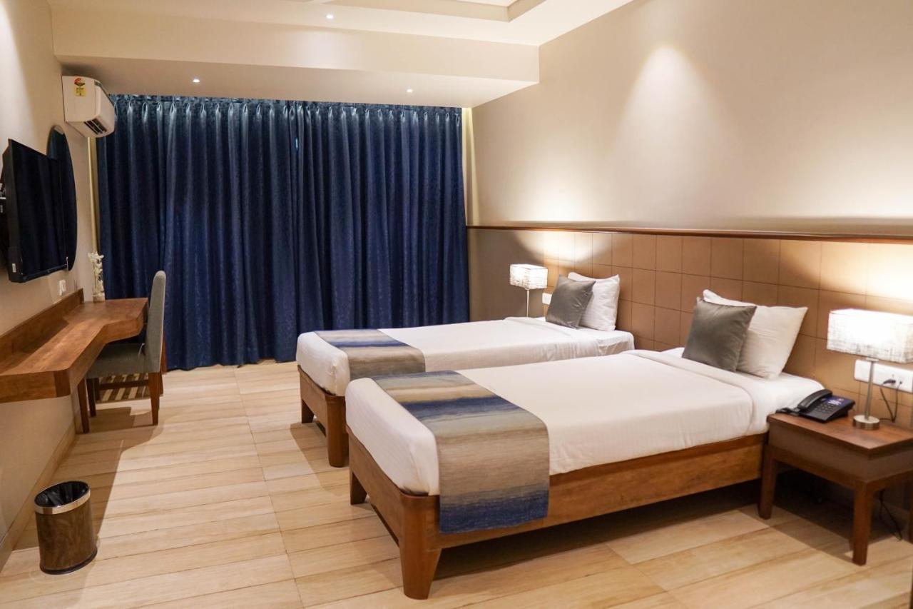 Cosmique Clarks Inn Suites Goa Madgaon Εξωτερικό φωτογραφία