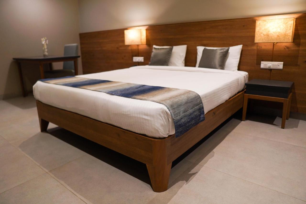 Cosmique Clarks Inn Suites Goa Madgaon Εξωτερικό φωτογραφία