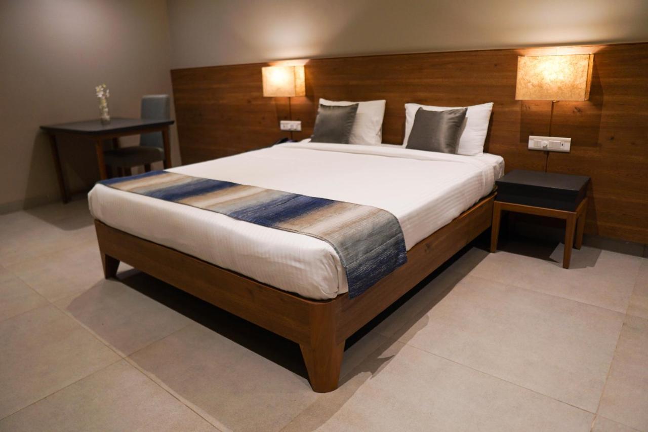 Cosmique Clarks Inn Suites Goa Madgaon Εξωτερικό φωτογραφία
