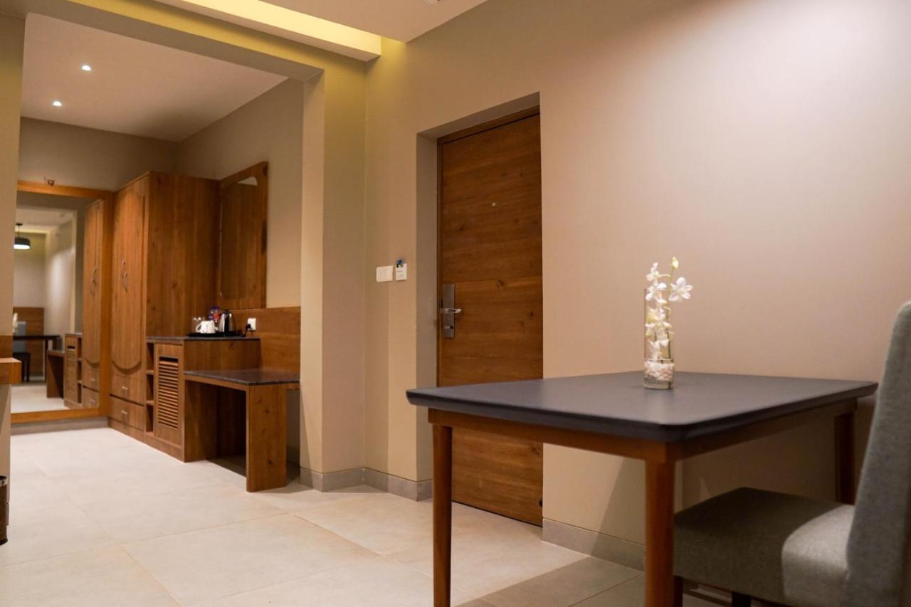 Cosmique Clarks Inn Suites Goa Madgaon Εξωτερικό φωτογραφία
