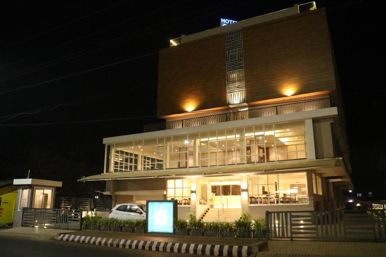 Cosmique Clarks Inn Suites Goa Madgaon Εξωτερικό φωτογραφία