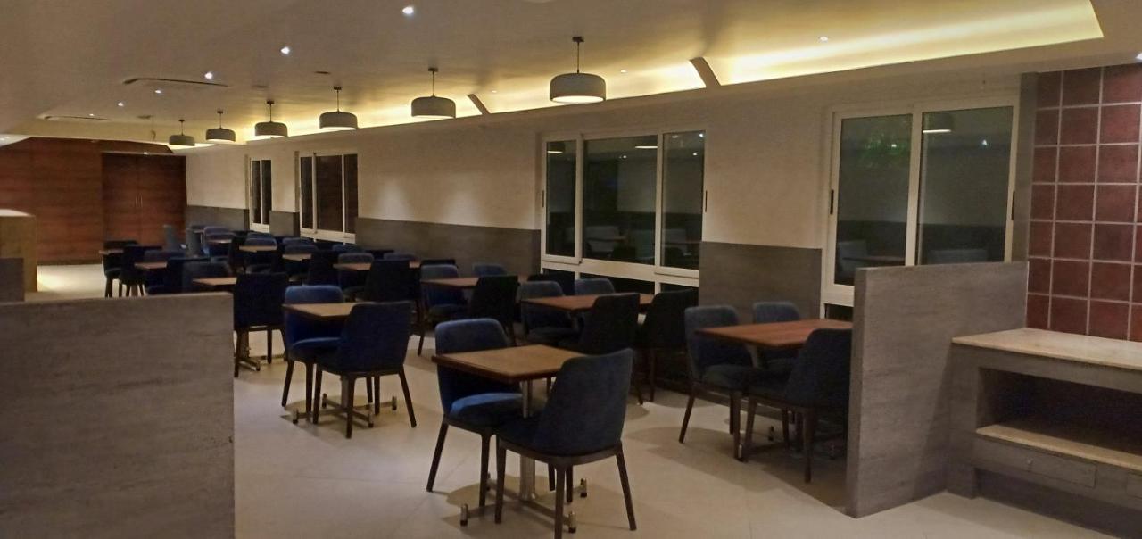 Cosmique Clarks Inn Suites Goa Madgaon Εξωτερικό φωτογραφία
