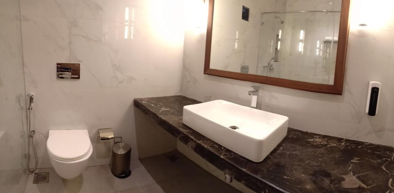 Cosmique Clarks Inn Suites Goa Madgaon Εξωτερικό φωτογραφία
